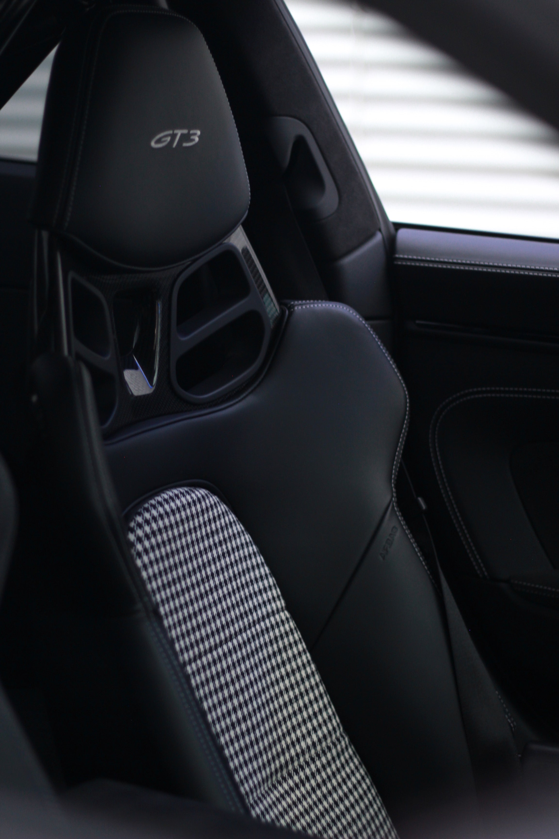 Pepita Inserts für Porsche Schalensitze