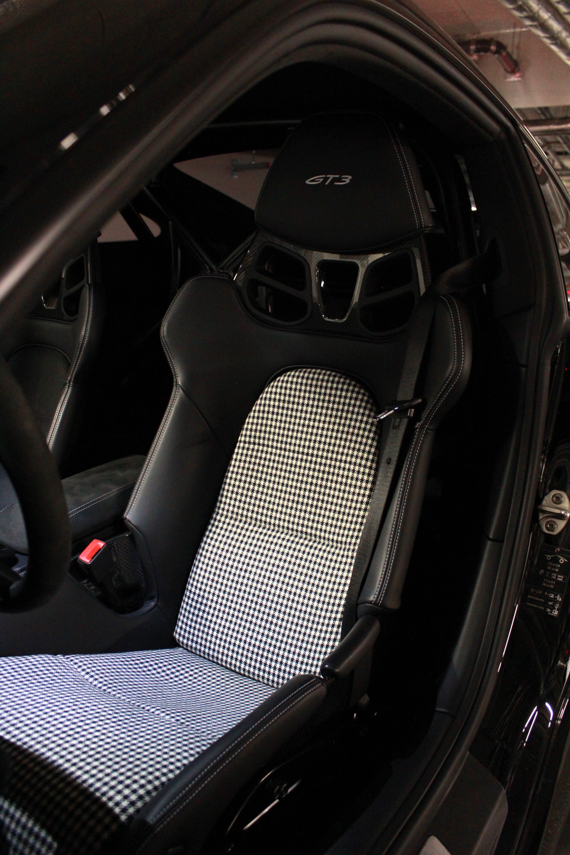 Pepita Inserts für Porsche Schalensitze